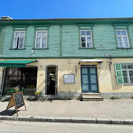 Karja 21 Apartment